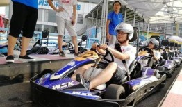 娱乐吃瓜酱练车,揭秘明星驾校生活